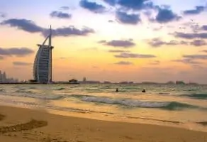 חוף אום סוקים בדובאי